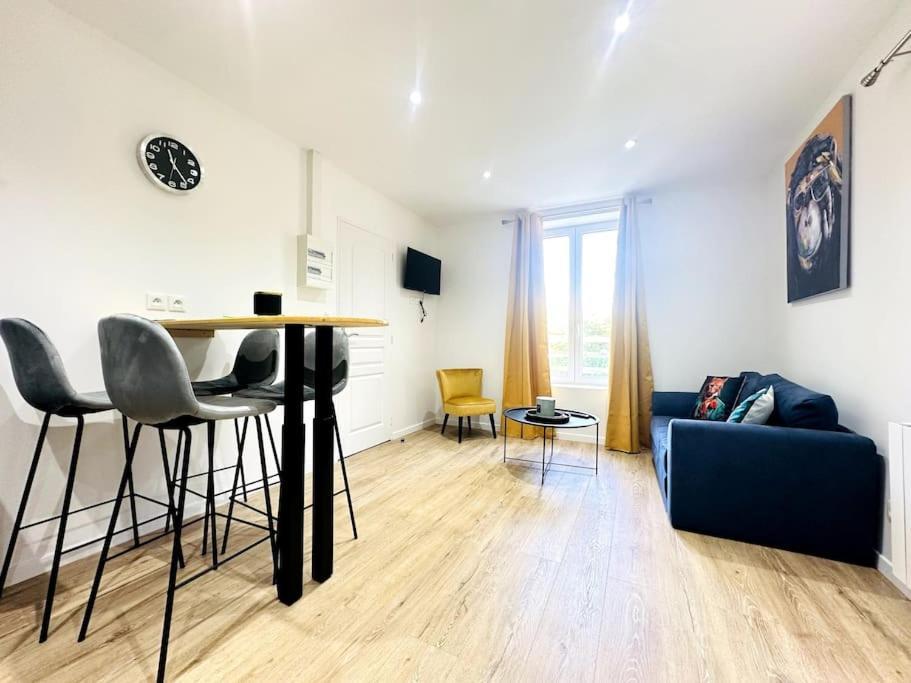 לאון Jungle Appartement Avec Terrasse מראה חיצוני תמונה