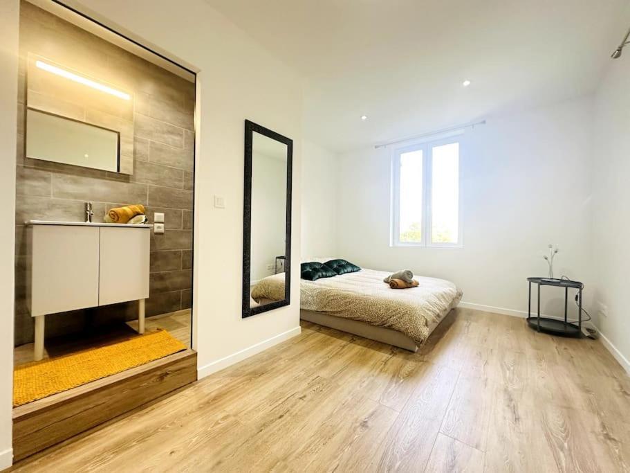 לאון Jungle Appartement Avec Terrasse מראה חיצוני תמונה